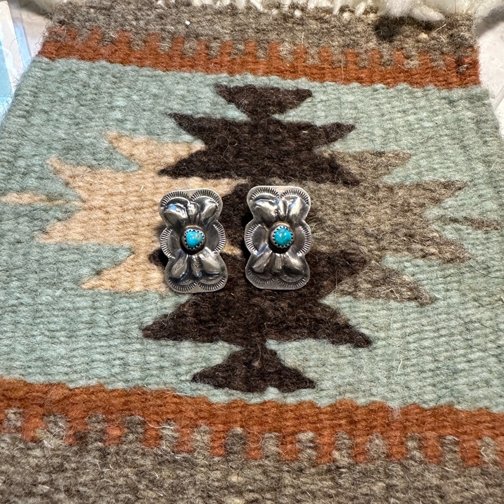 Sterling Silver And Kingman Turquoise Concho Studs
